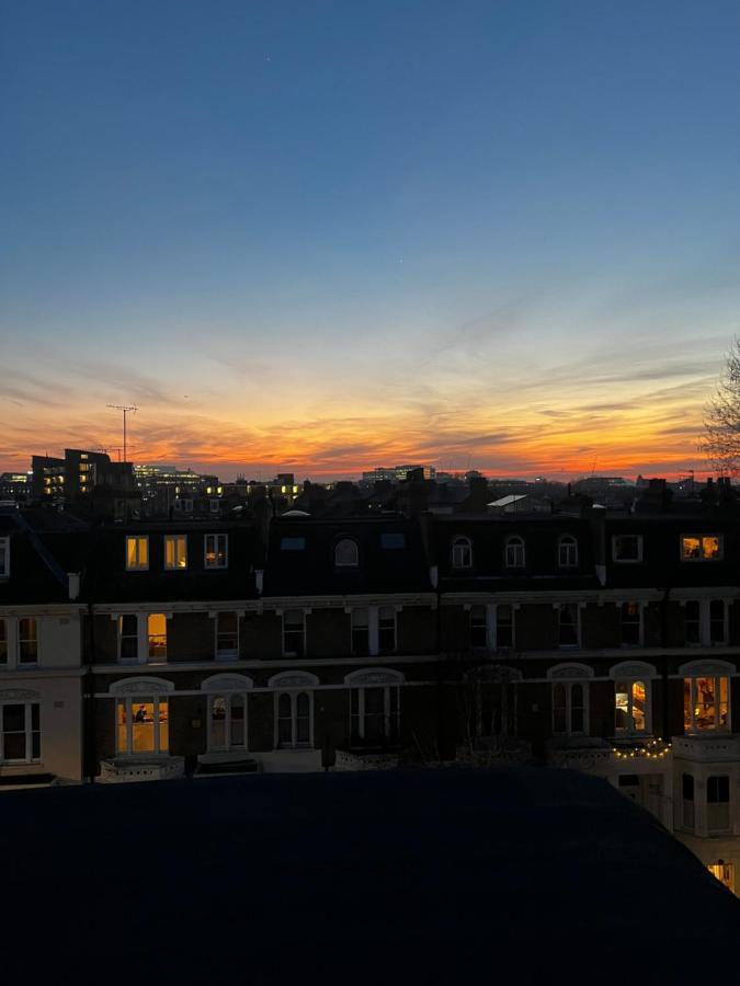 Newly Renovated Modern Studio Apartment In West Kensington London Bagian luar foto